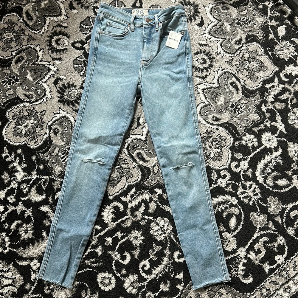 Size 26 Free people curve skinny jeans